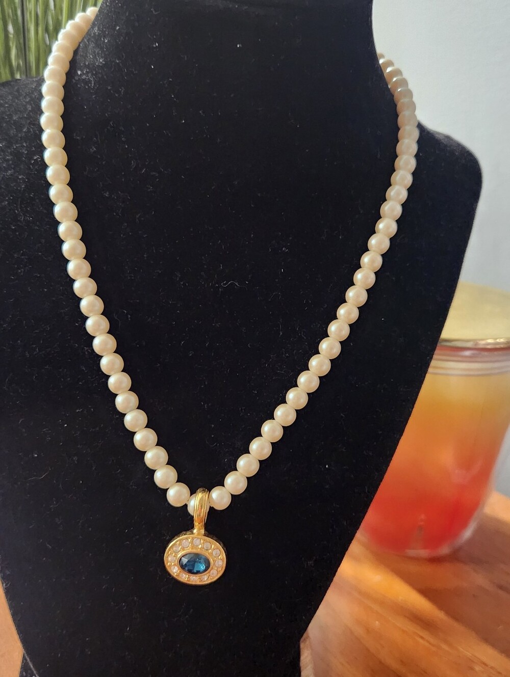 Vintage Pearl Necklace Wuth Pendant